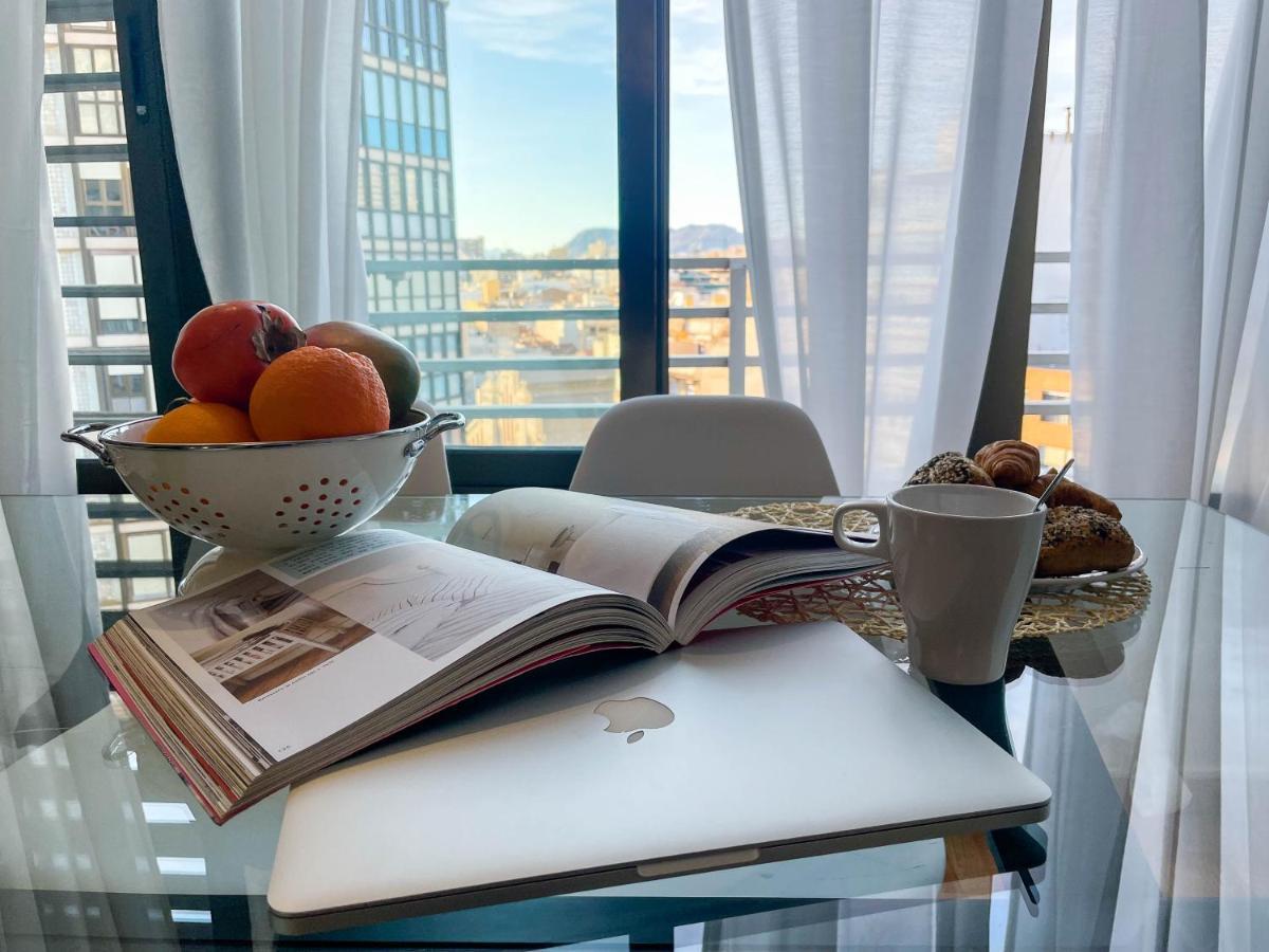 Amplio Apartamento En Pleno Corazon De Alicante Ngoại thất bức ảnh