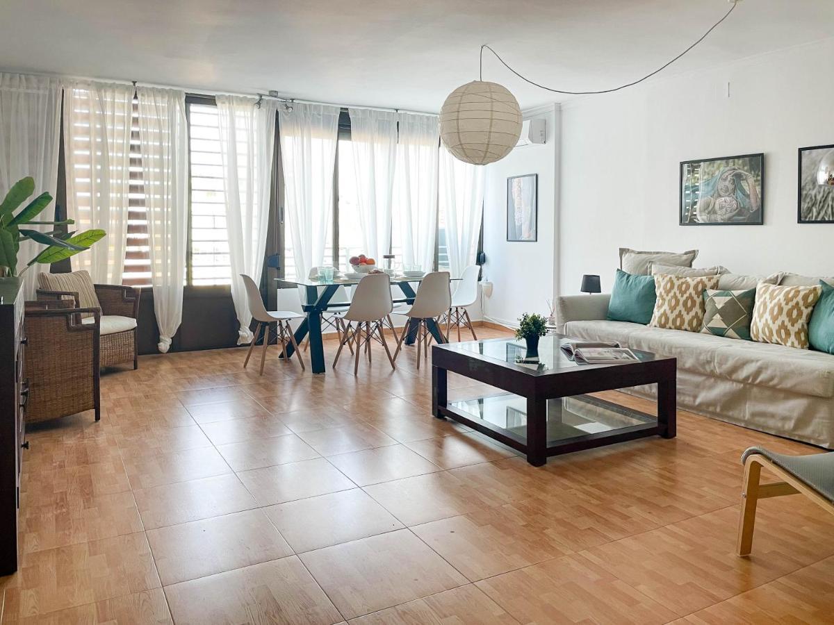 Amplio Apartamento En Pleno Corazon De Alicante Ngoại thất bức ảnh