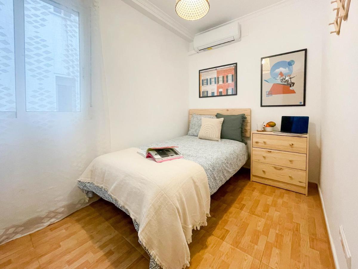 Amplio Apartamento En Pleno Corazon De Alicante Ngoại thất bức ảnh